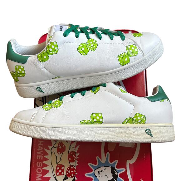 Athletic_Shoes